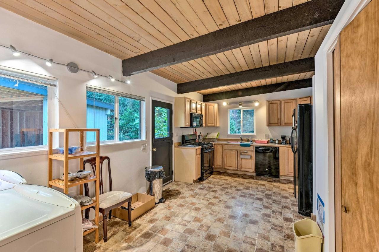 Updated 1970S Island Bungalow, 8 Miles To Seattle! Mercer Island Bagian luar foto