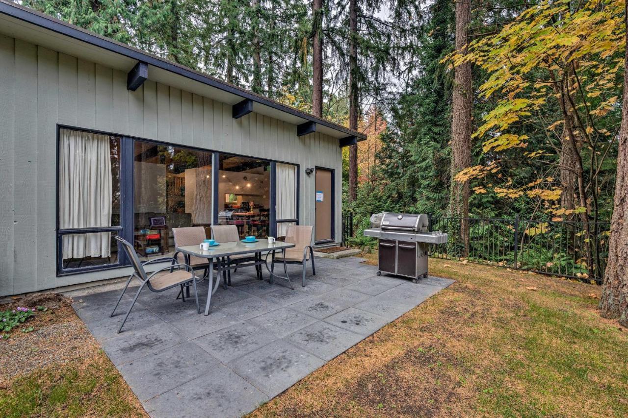 Updated 1970S Island Bungalow, 8 Miles To Seattle! Mercer Island Bagian luar foto